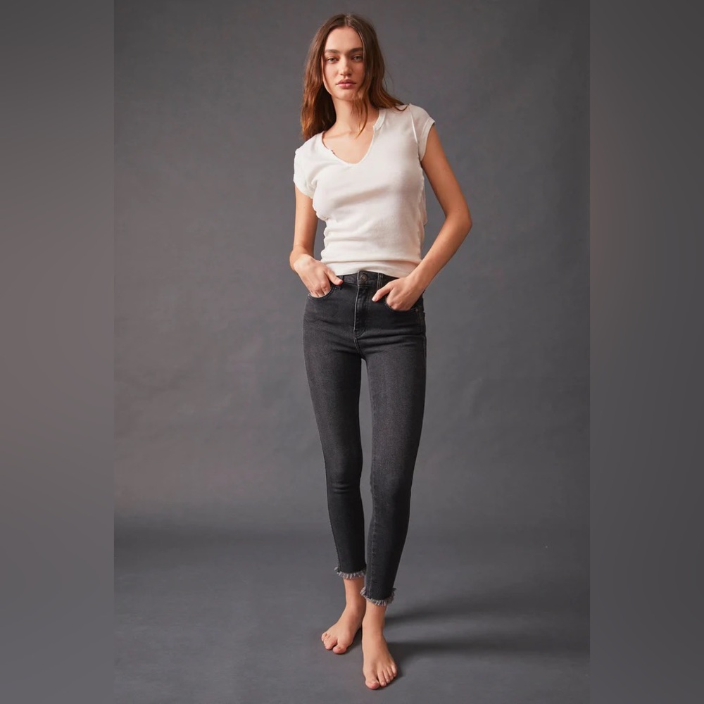 NWT | Free People | We the People | Raw High Rise Jegging | Washed Black | 27 |